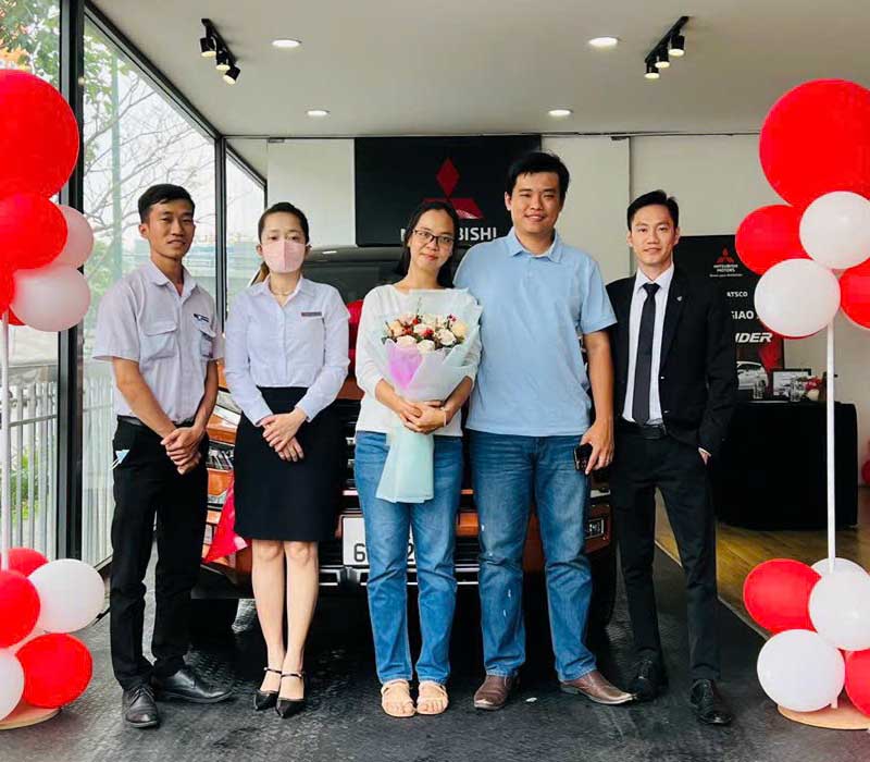 Hình ảnh hoạt động tư vấn xe tại Yên Bái
